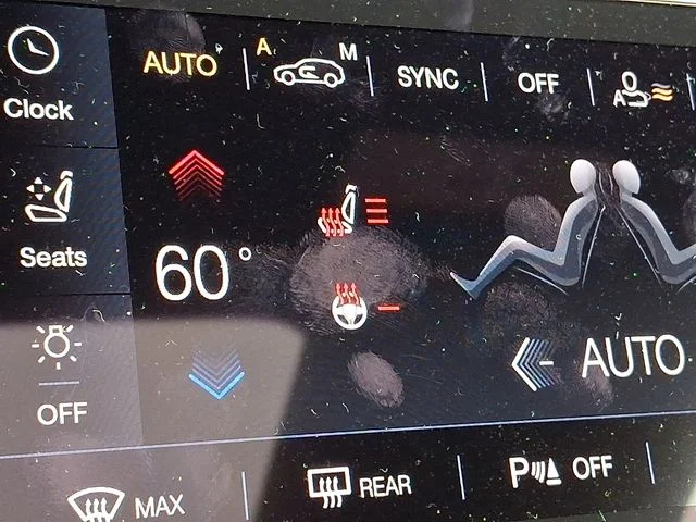 2026 Maserati Grecale Modena V6 - Photo 17