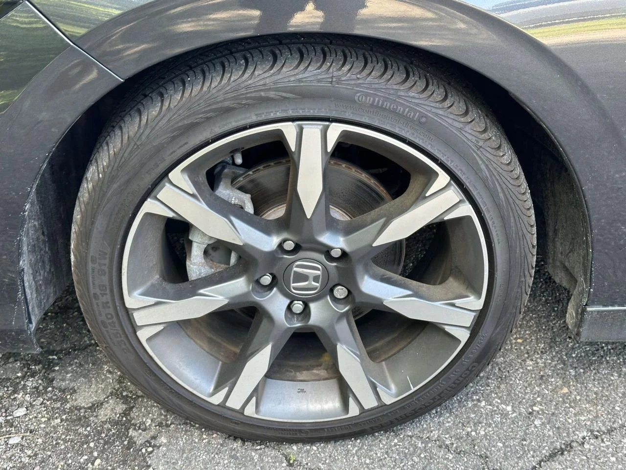 Used 2025 Meteorite Gray Metallic Honda Sport image 10