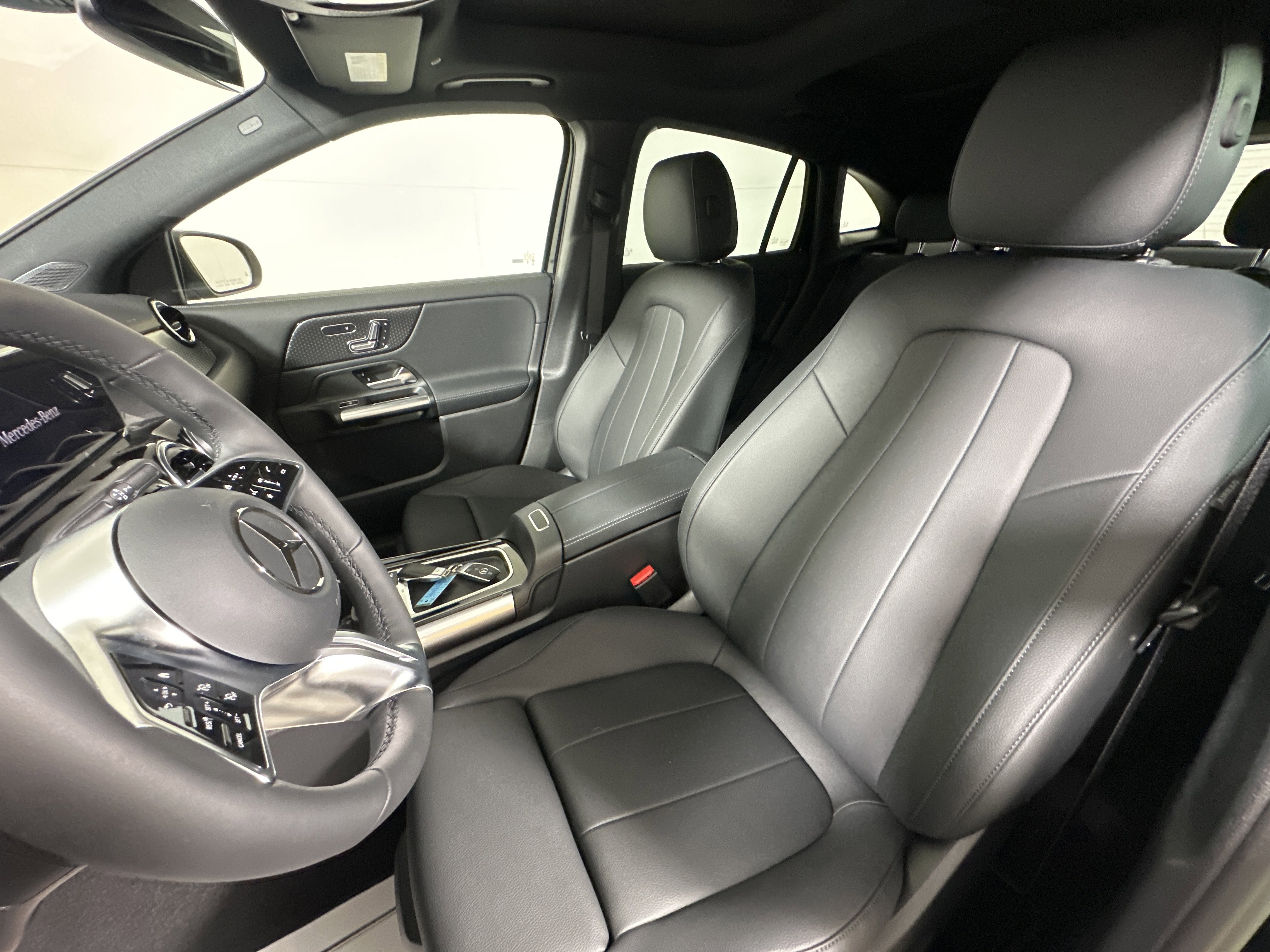 New 2026 Night Black Mercedes-Benz GLA 250 image 9