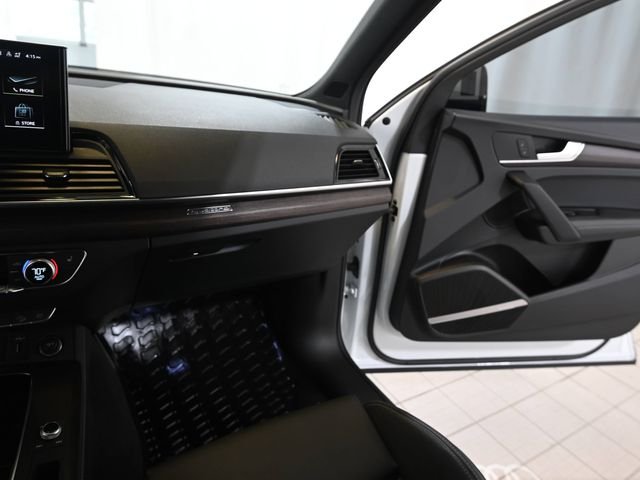 Used 2024 White Audi 55 Premium Plus image 33