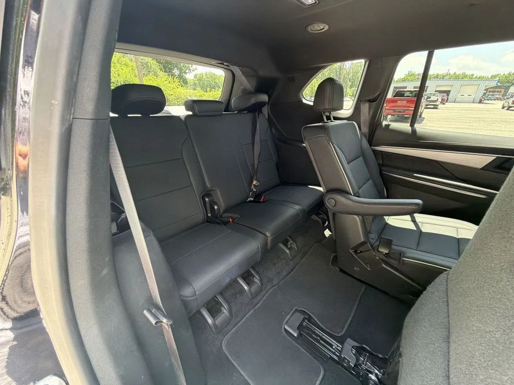 Used 2025 Black Buick Preferred image 28