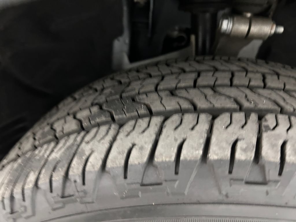 Used 2021 White Jeep Laredo image 22