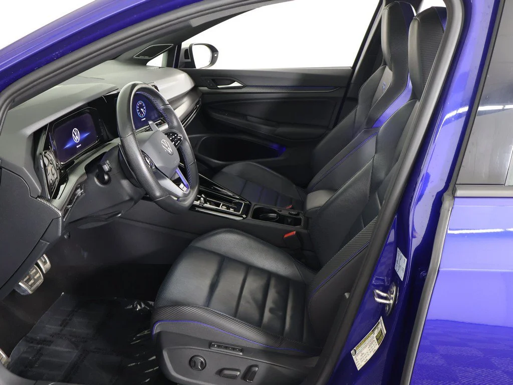 Used 2024 Lapiz Blue Metallic Volkswagen 2.0T image 33