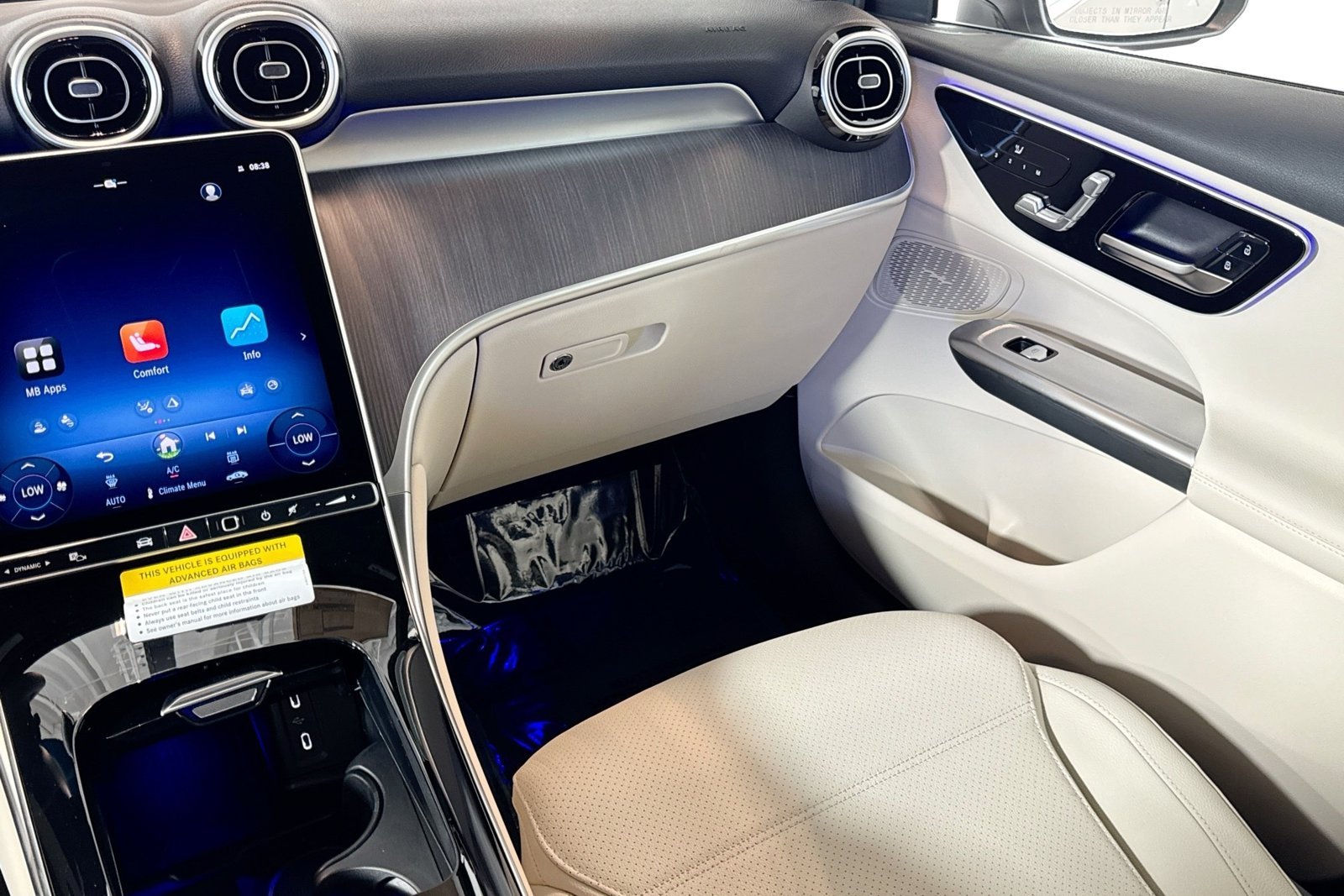 New 2026 Polar White Mercedes-Benz GLC 300 image 20