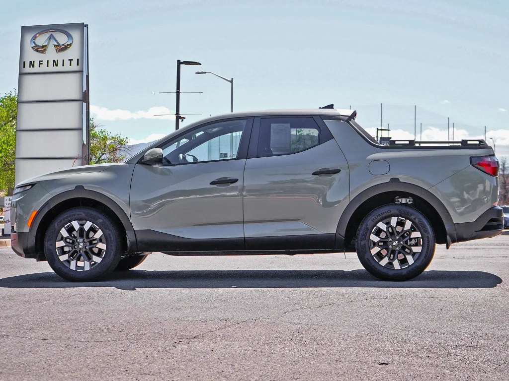 Used 2026 Sage Gray Hyundai SE image 5