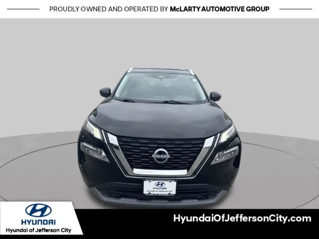 Used 2023 Black Nissan SV image 2