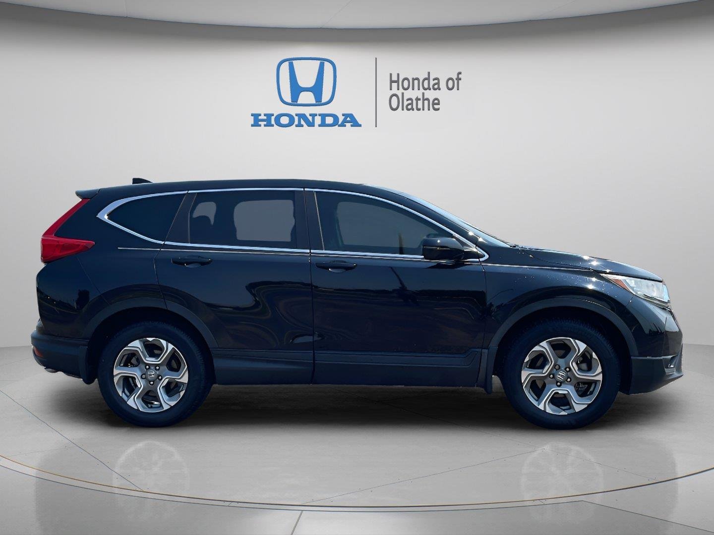 Certified 2018 Honda CR-V EX-L with VIN 7FARW2H8XJE055431 for sale in Kansas City