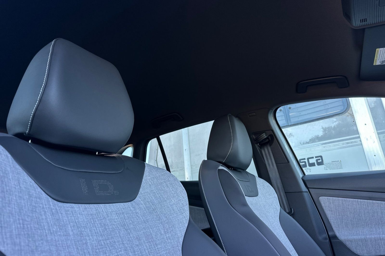 New 2026 Silver Mist Metallic Volkswagen Pro image 17