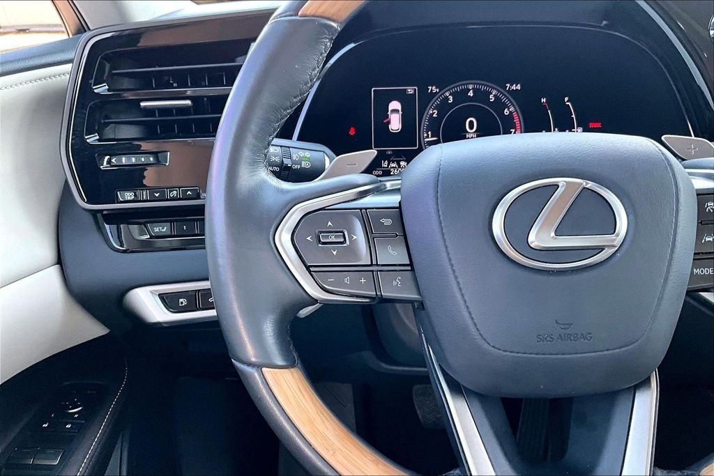 Used 2024 White Lexus 350 Premium image 20