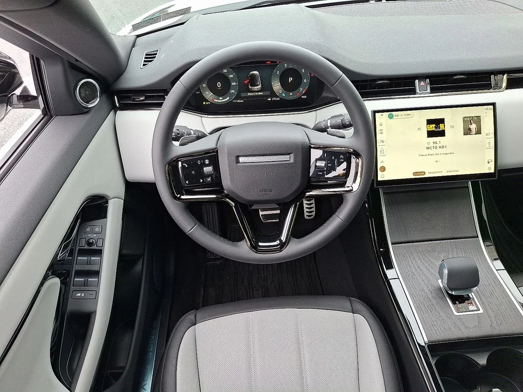 New 2026  Land Rover Dynamic image 6