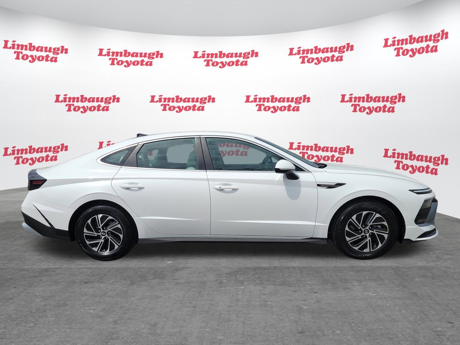 KMHL24JJ7TA145746
