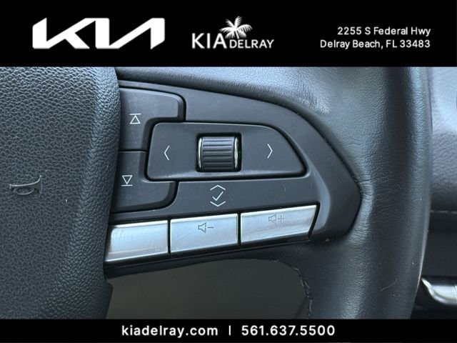 Used 2020 White Cadillac Luxury image 28