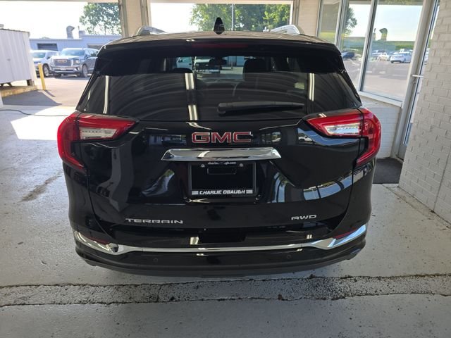 Used 2023 White GMC Denali image 4