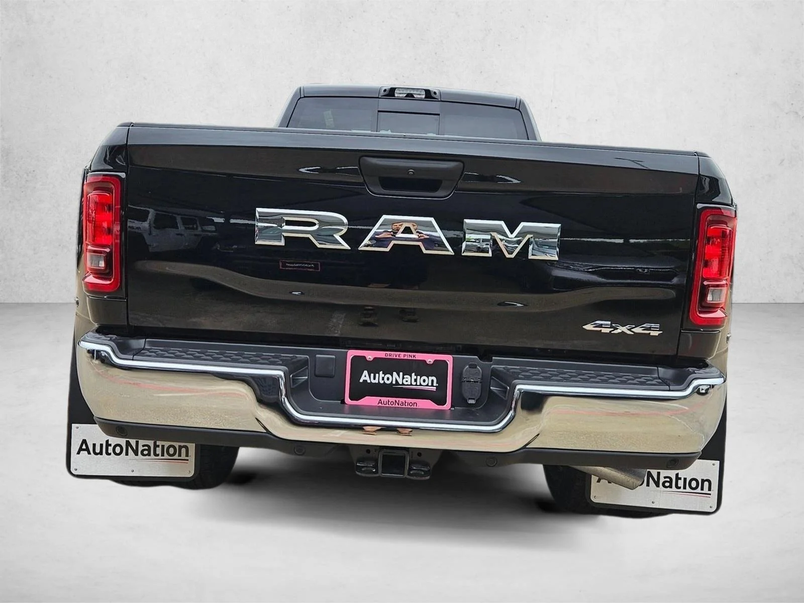 New 2026 Diamond Black Crystal Pearlcoat Ram Tradesman image 8