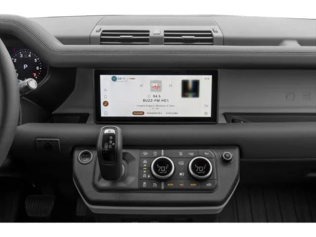 Used 2022  Land Rover S image 13