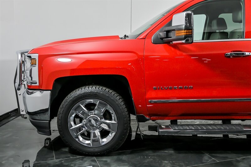 2017 Chevrolet Silverado 1500 LTZ - Photo 6