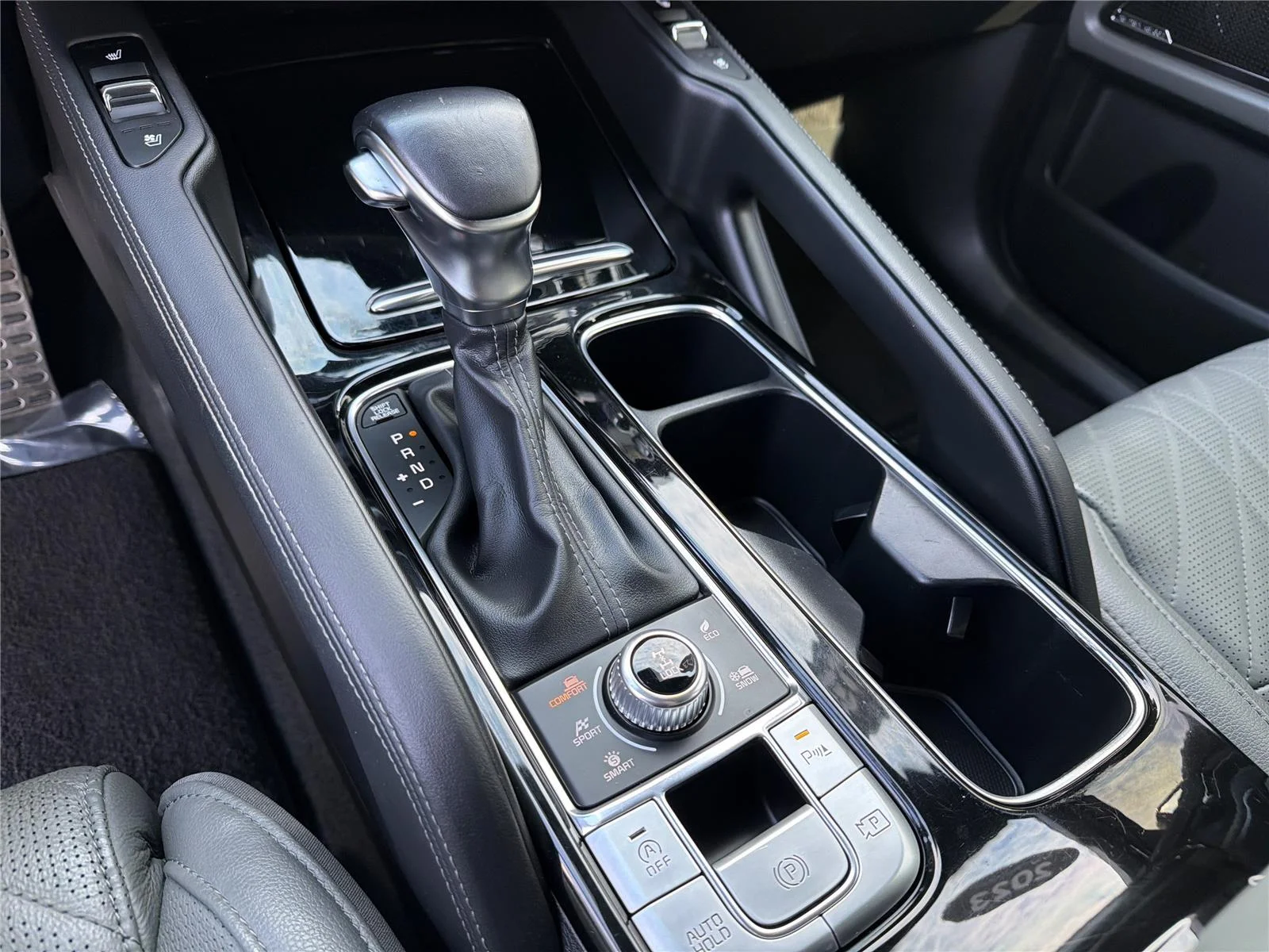 2023 Kia Telluride SX X-Line - Photo 11