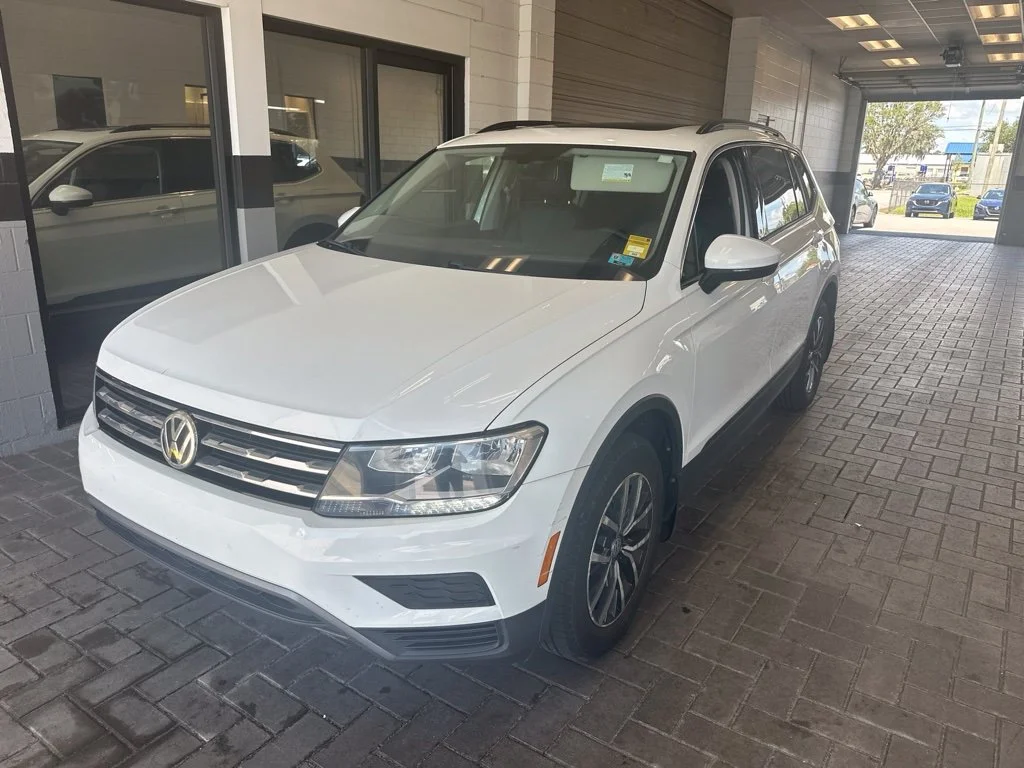 Used 2019 Pure White Volkswagen 2.0T SEL R-Line image 3