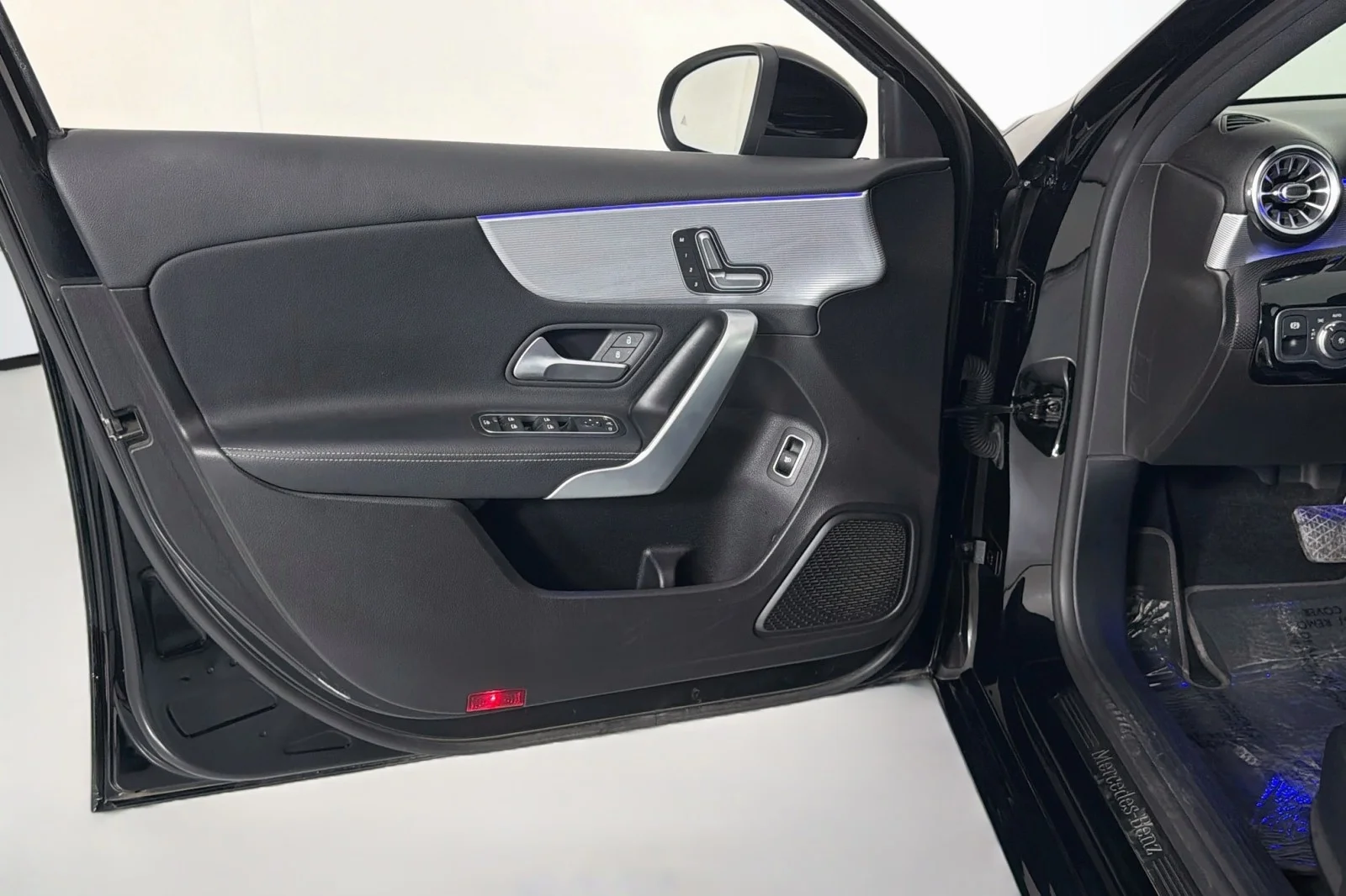Used 2019 Night Black Mercedes-Benz A 220 image 21