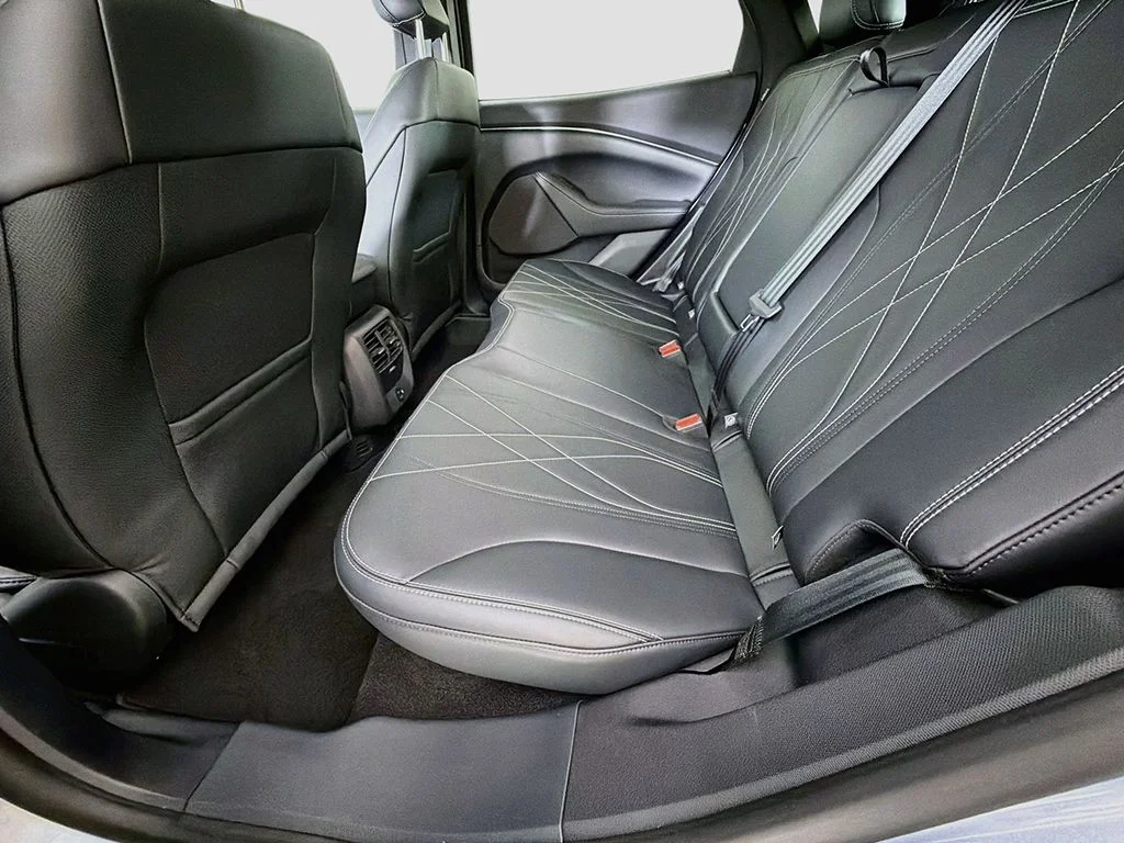Used 2022 Ice Blue Ford Select image 25