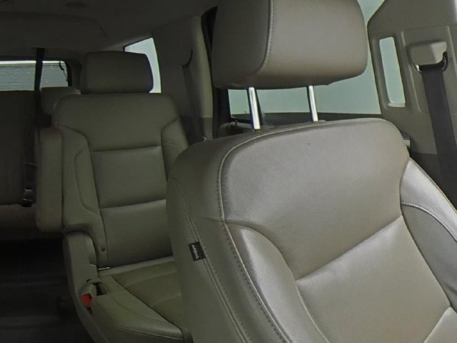 Used 2018 Gray Chevrolet Premier image 33