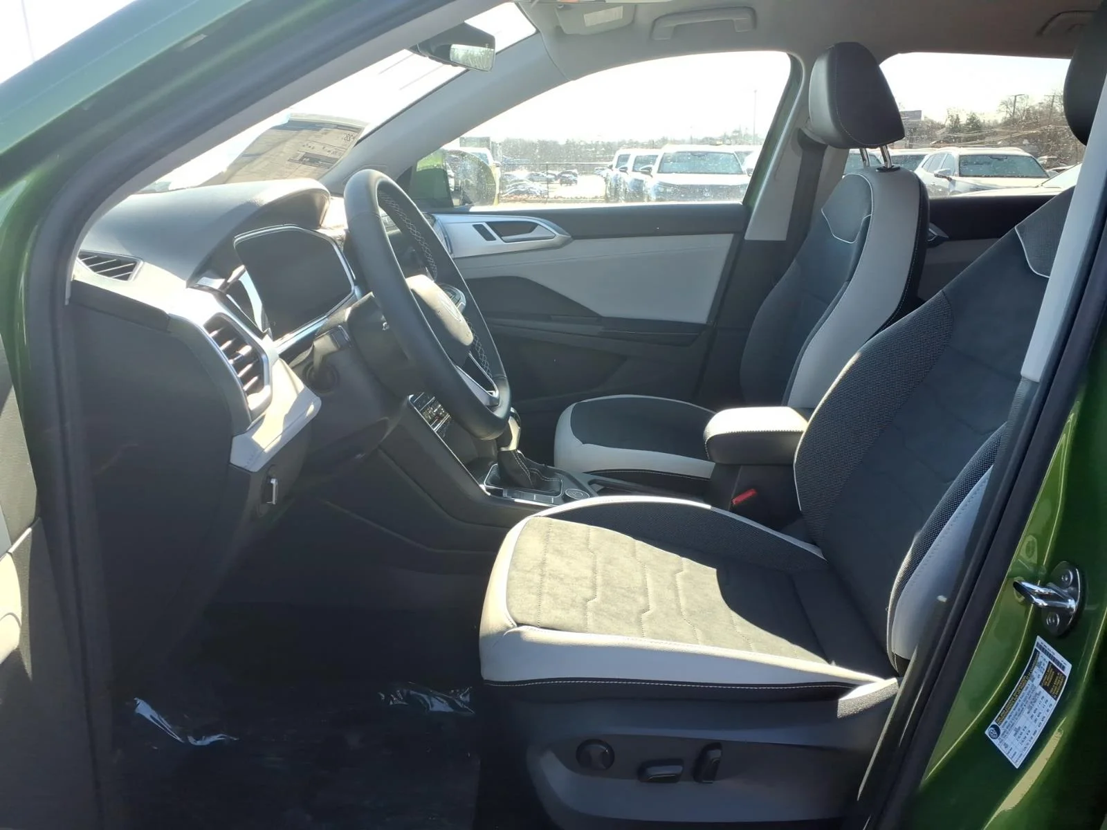 New 2026 Bright Moss Green Metallic Volkswagen SE 4MOTION image 19