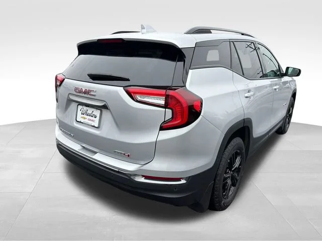 Used 2022 Quicksilver Metallic GMC AT4 image 9