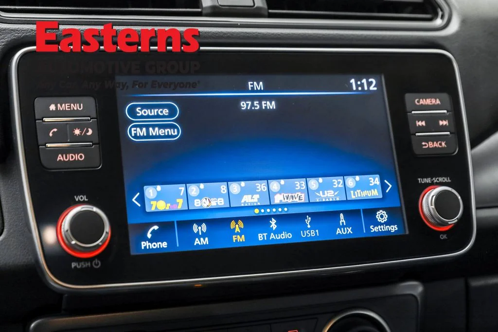 Used 2023 Silver Nissan S image 19