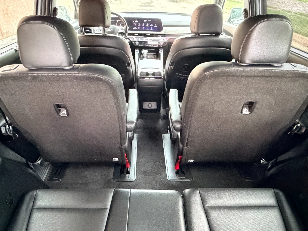 Used 2023 Wolf Gray Kia SX X-Line image 30