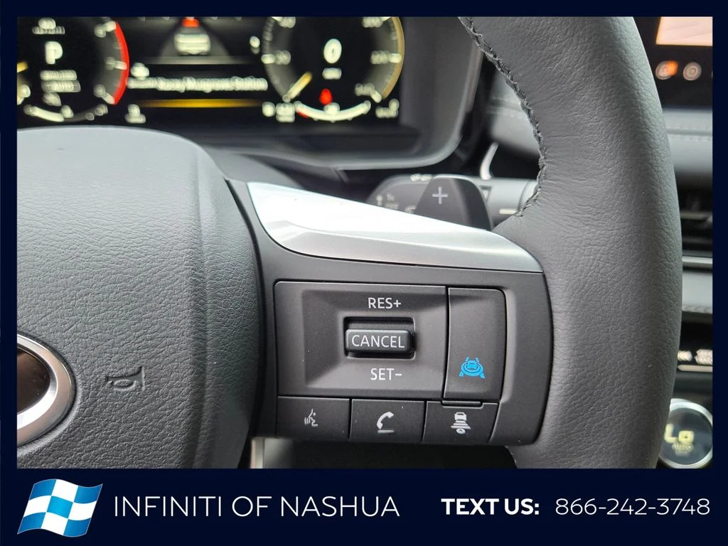 New 2027 2T RAD WHT INFINITI Sport AWD image 29