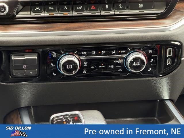Used 2022 Onyx Black GMC SLT image 11