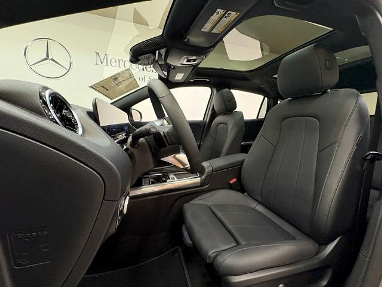 New 2026 Mountain Grey Metallic Mercedes-Benz 4MATIC® image 35