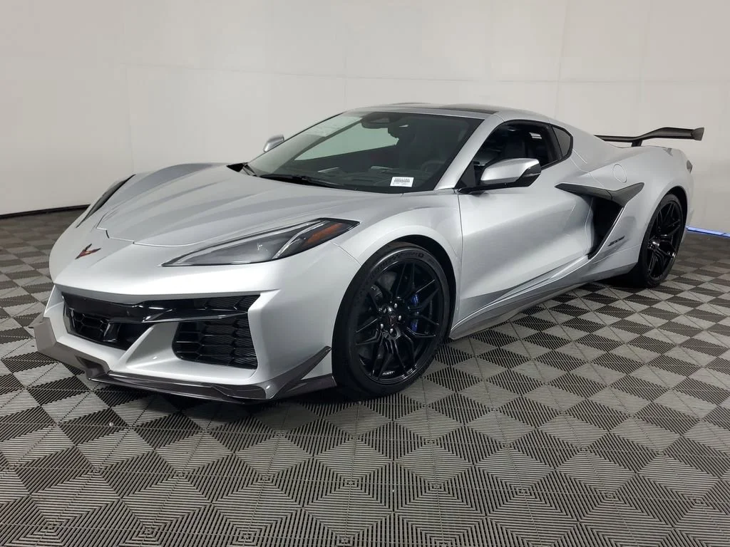 2026 Chevrolet Corvette 2LZ - Photo 8