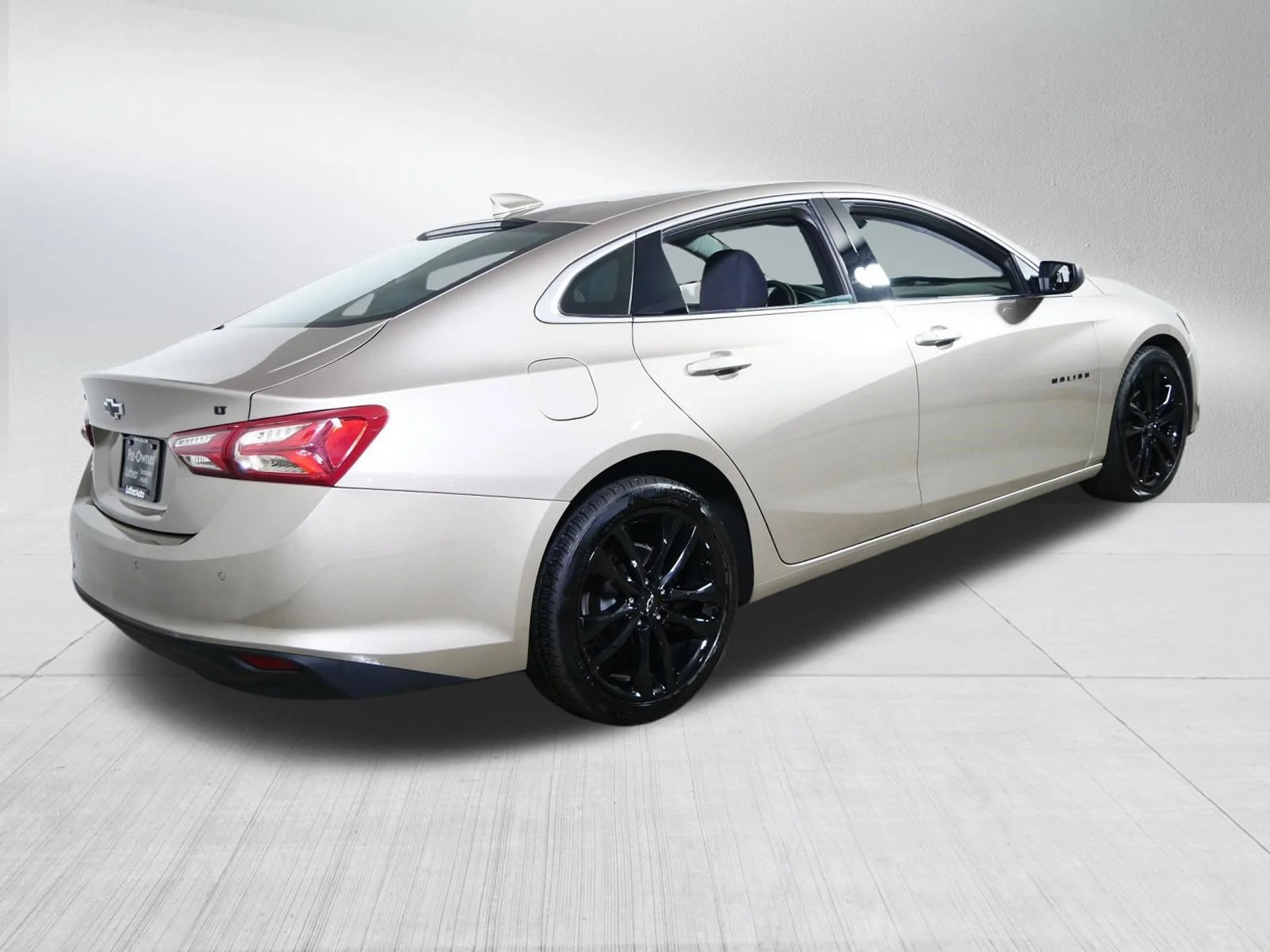 Used 2022 Mineral Gray Metallic Chevrolet LT image 7
