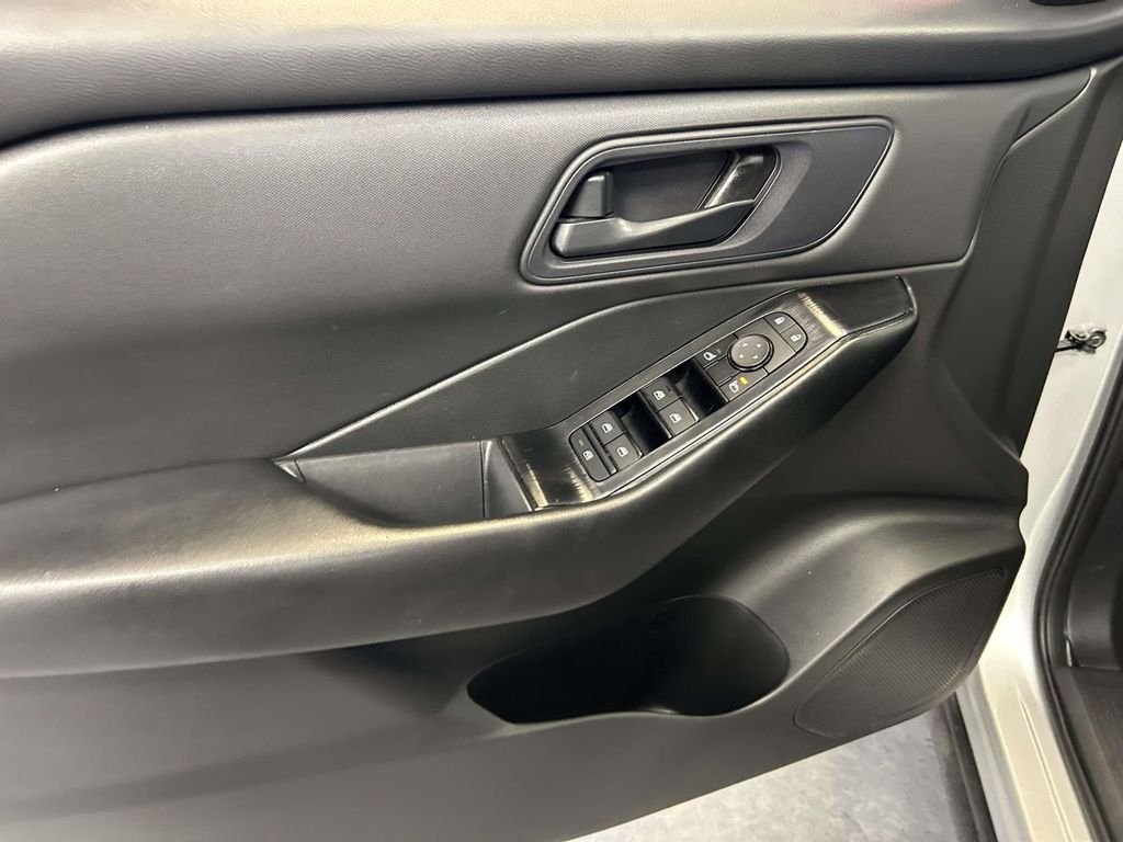 Used 2024 Silver Nissan S image 16