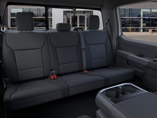 New 2026 Oxford White Ford XLT image 11