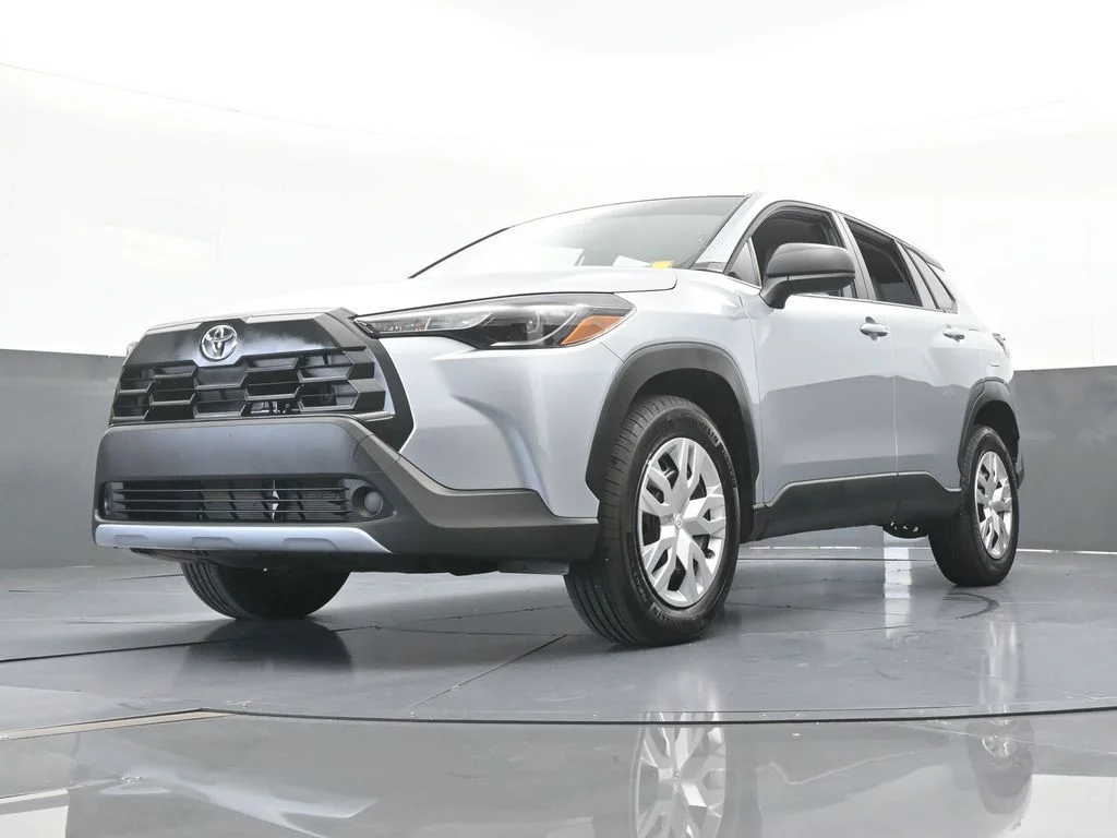 2026 Toyota Corolla Cross L - Photo 47