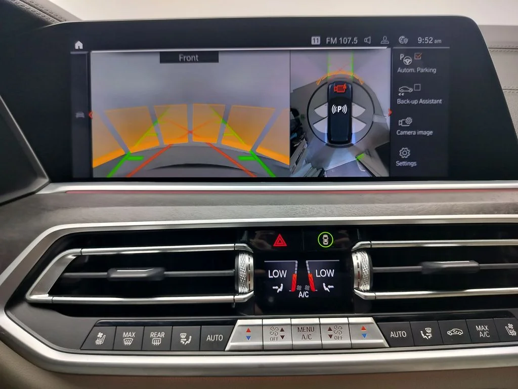 Used 2022 Black BMW sDrive40i image 16