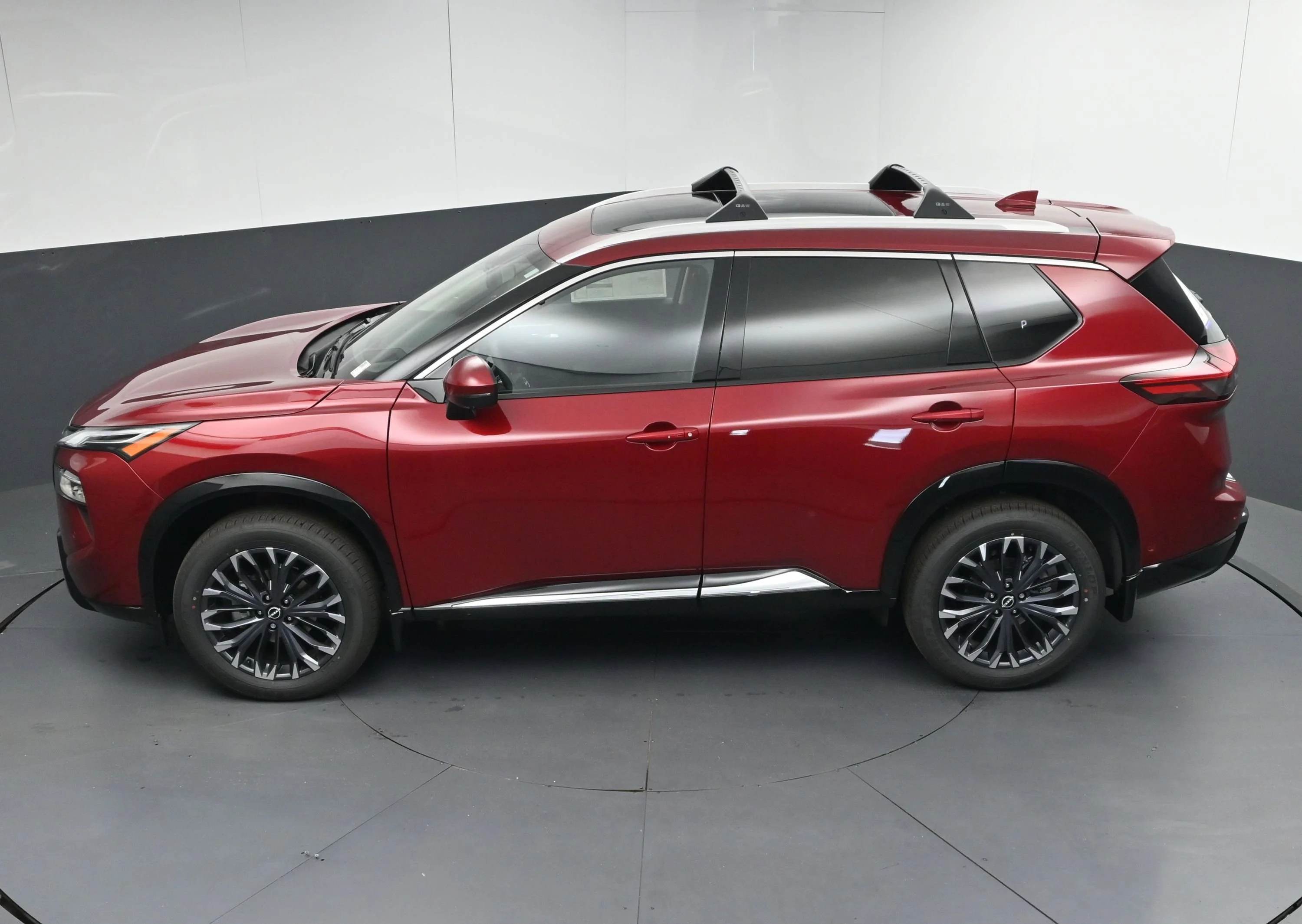 New 2026 Scarlet Ember Tintcoat Nissan Platinum image 40