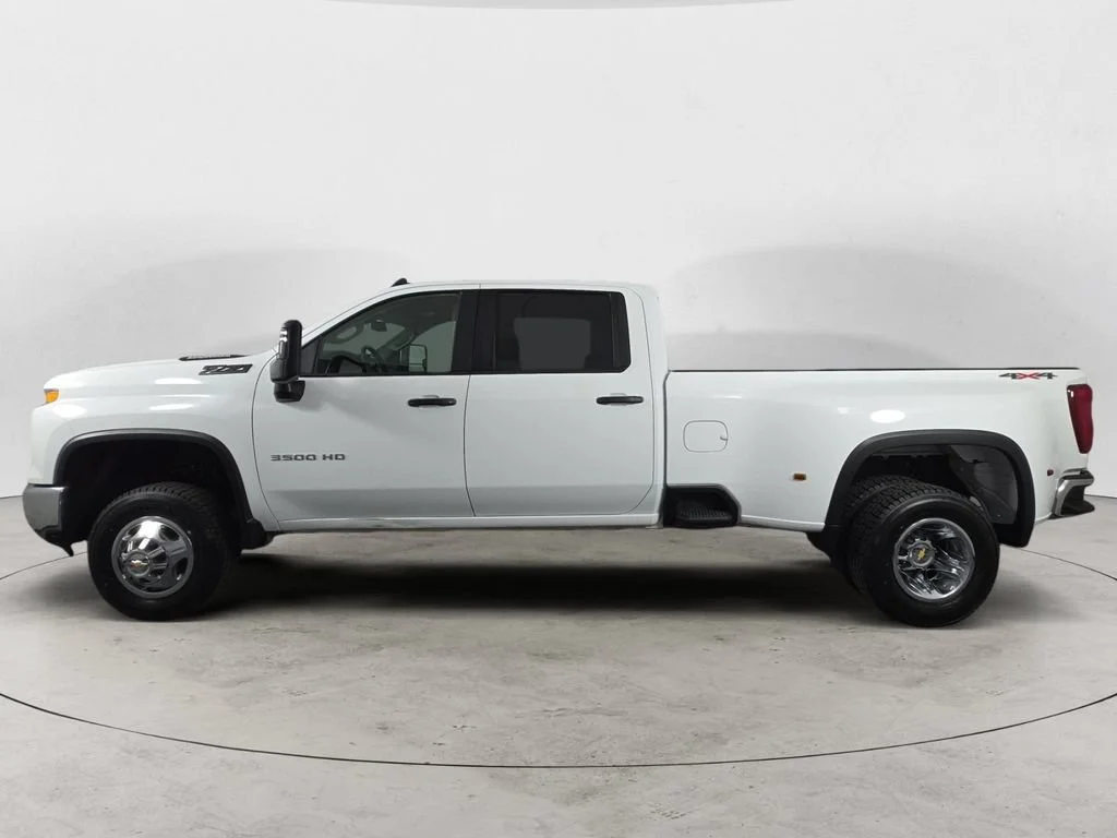 Used 2024 Summit White Chevrolet WT DRW image 12