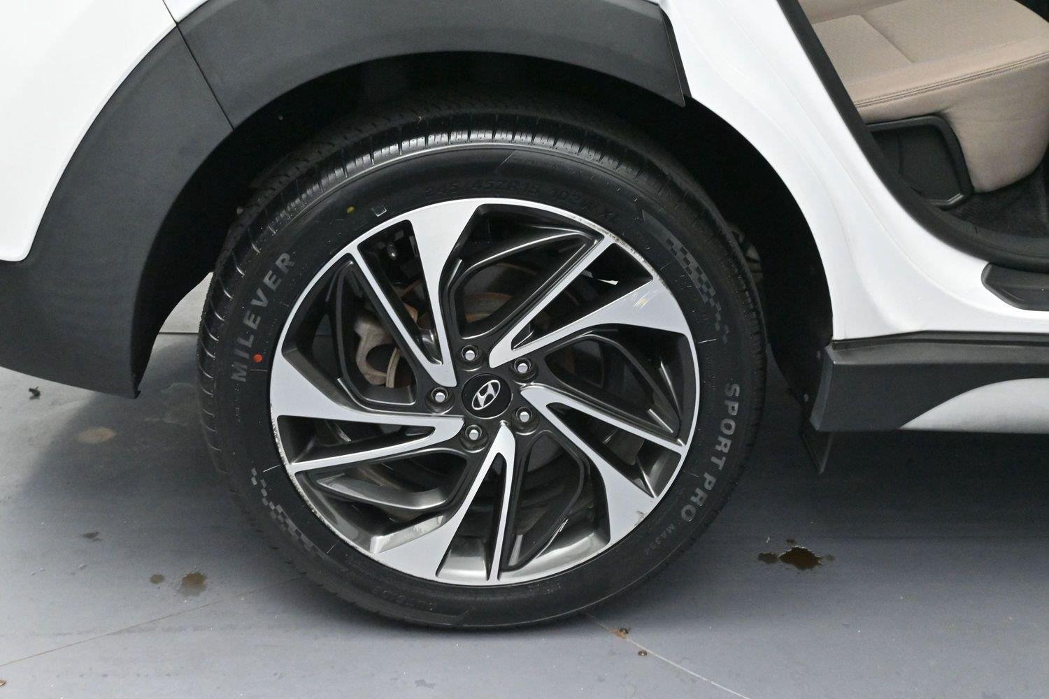 Used 2021 White Cream Hyundai Sport image 33