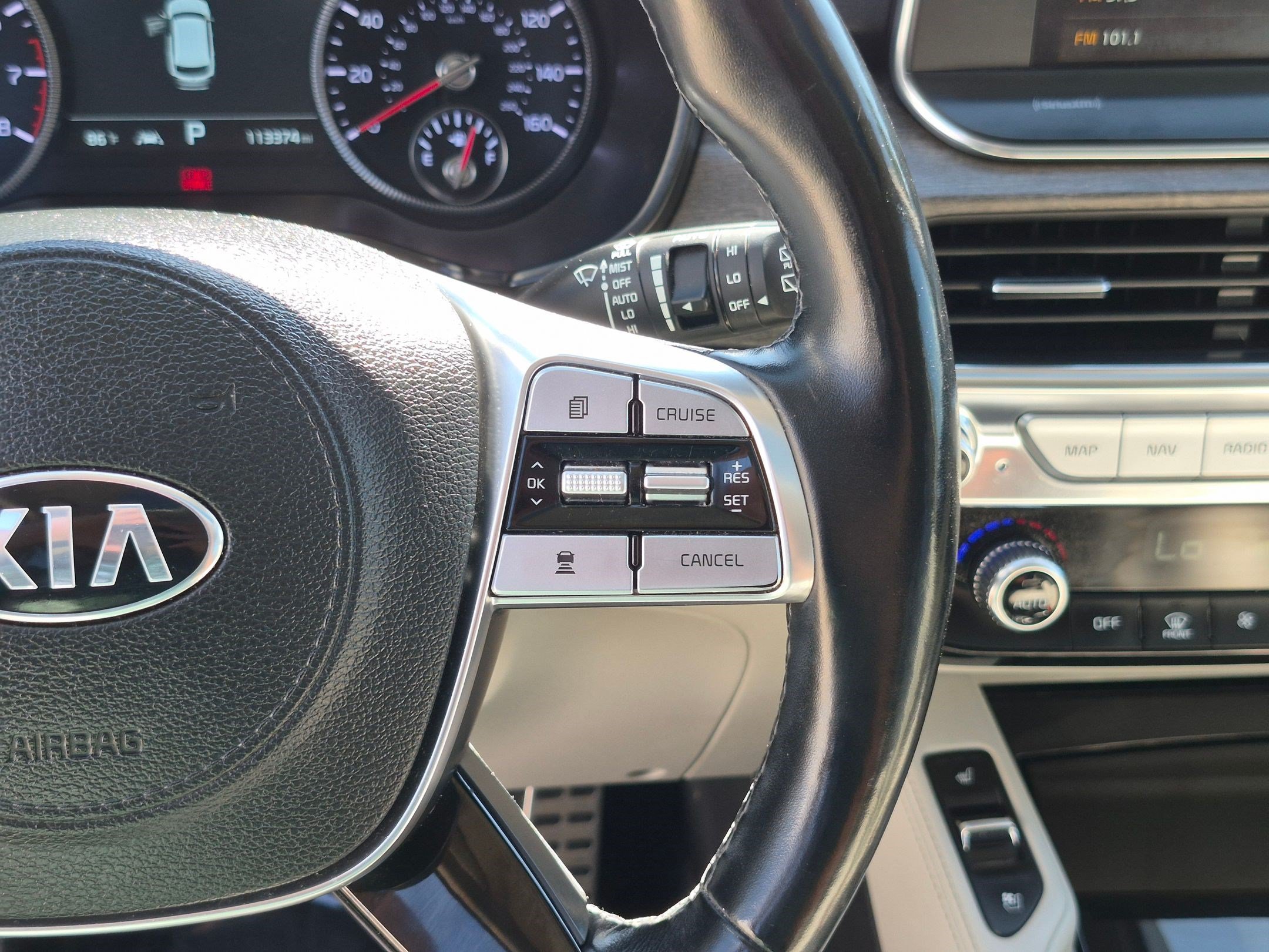Used 2020 Ebony Black Kia SX image 18