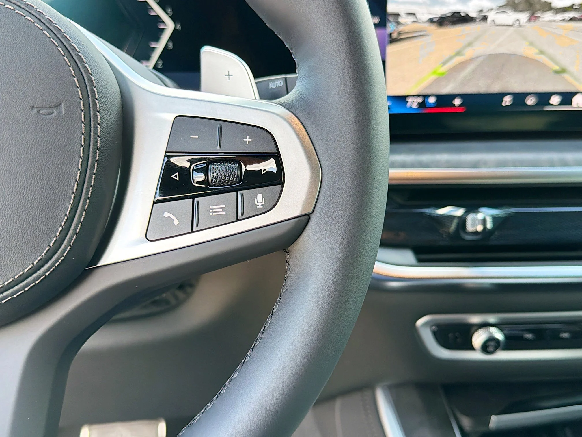 New 2026 Dravit Grey Metallic BMW xDrive40i image 39