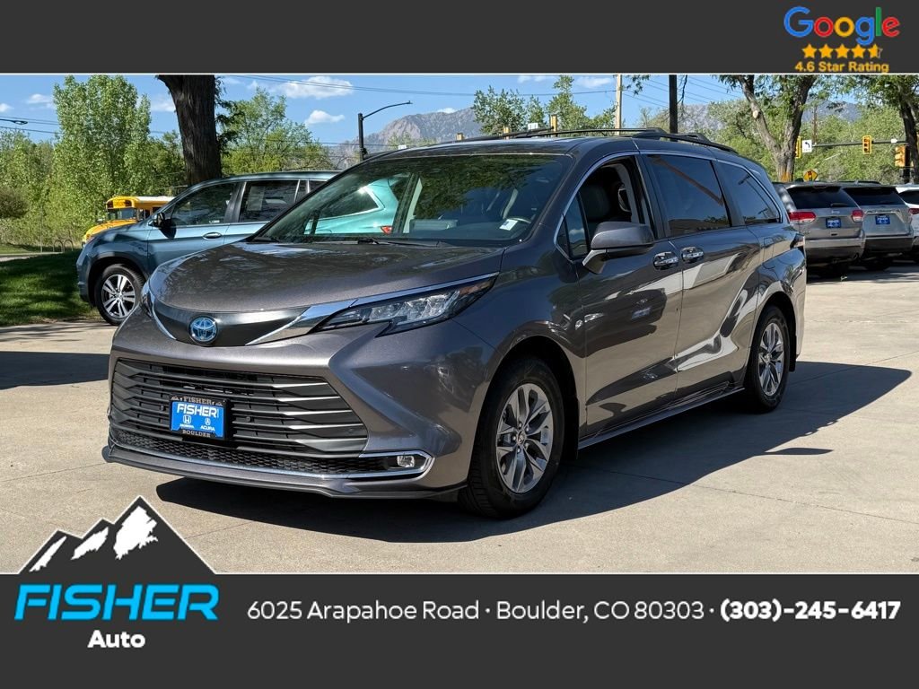 2022 Toyota Sienna XLE 7-Passenger Hybrid AWD's photo
