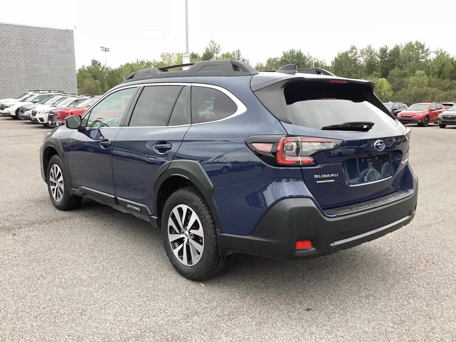 Used 2025 Cosmic Blue Pearl Subaru Premium image 5