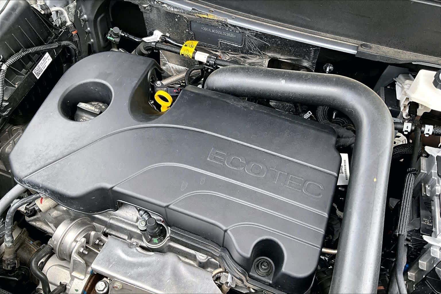 Used 2025 Sterling Metallic GMC FWD Elevation image 31