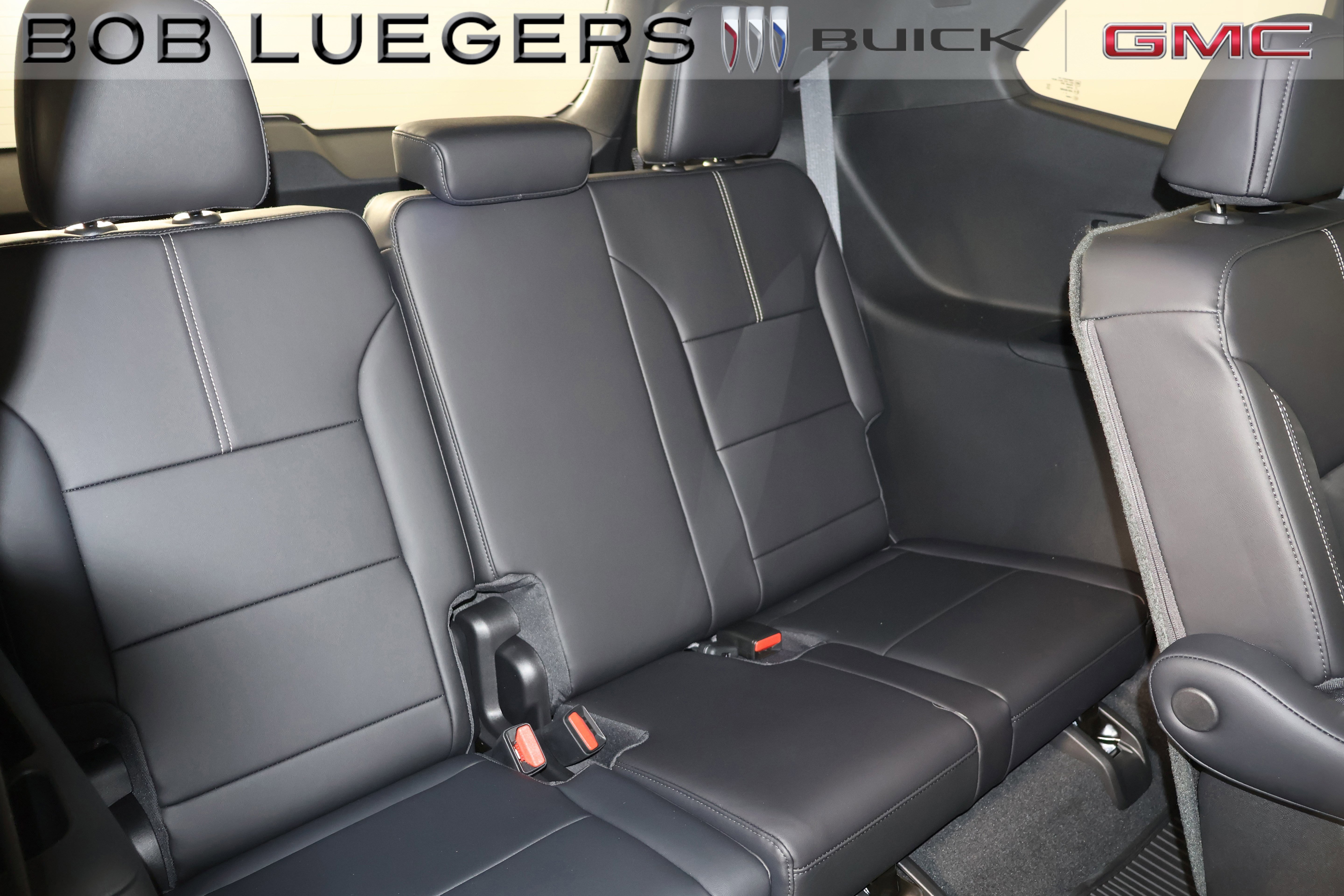 2026 GMC Acadia Elevation - Photo 18
