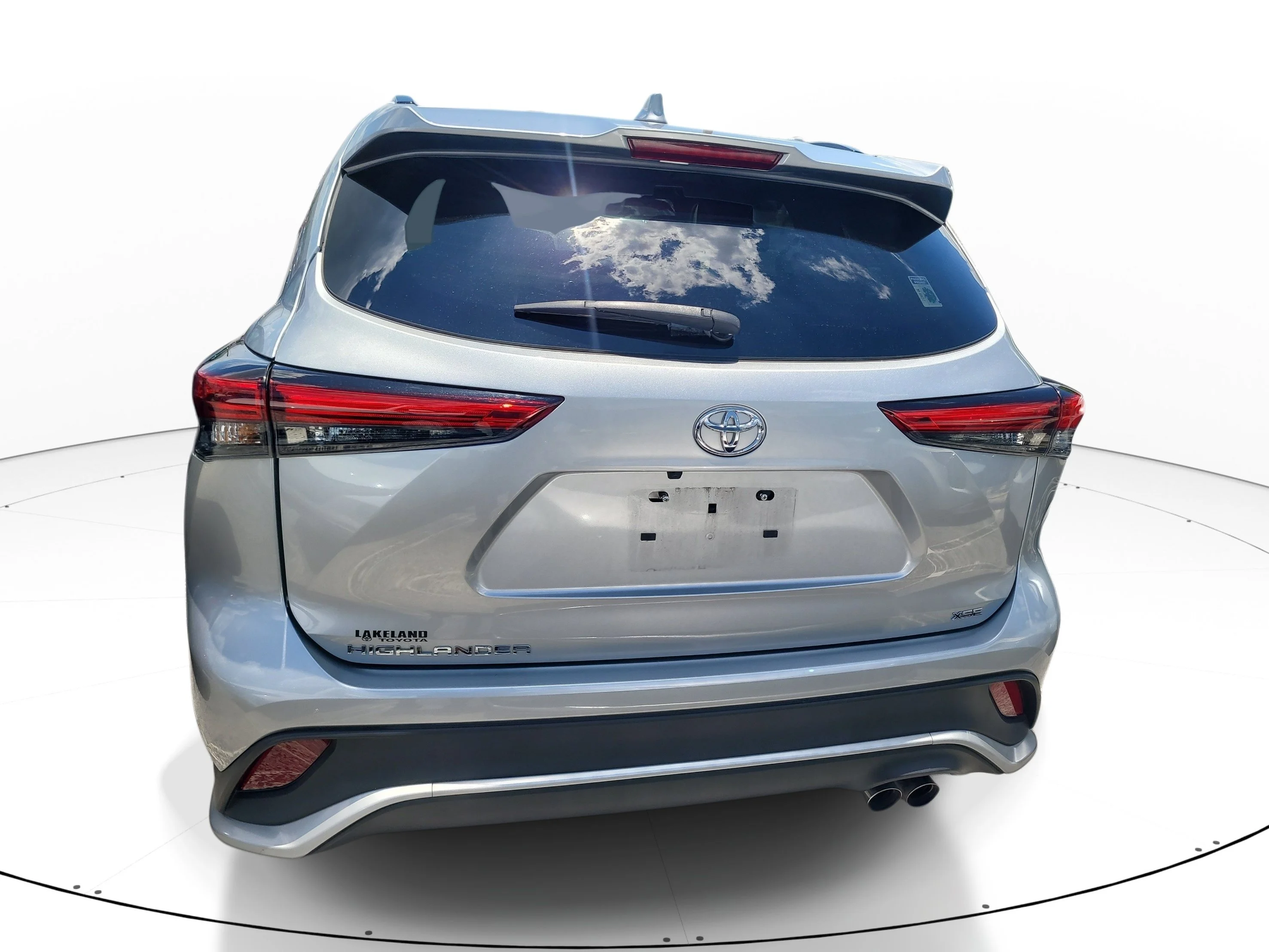 Used 2023 Celestial Silver Metallic Toyota XSE image 5