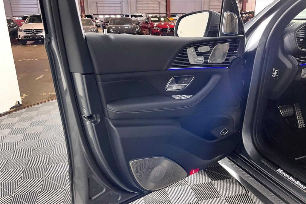 2025 Mercedes-Benz GLS Base - Photo 15
