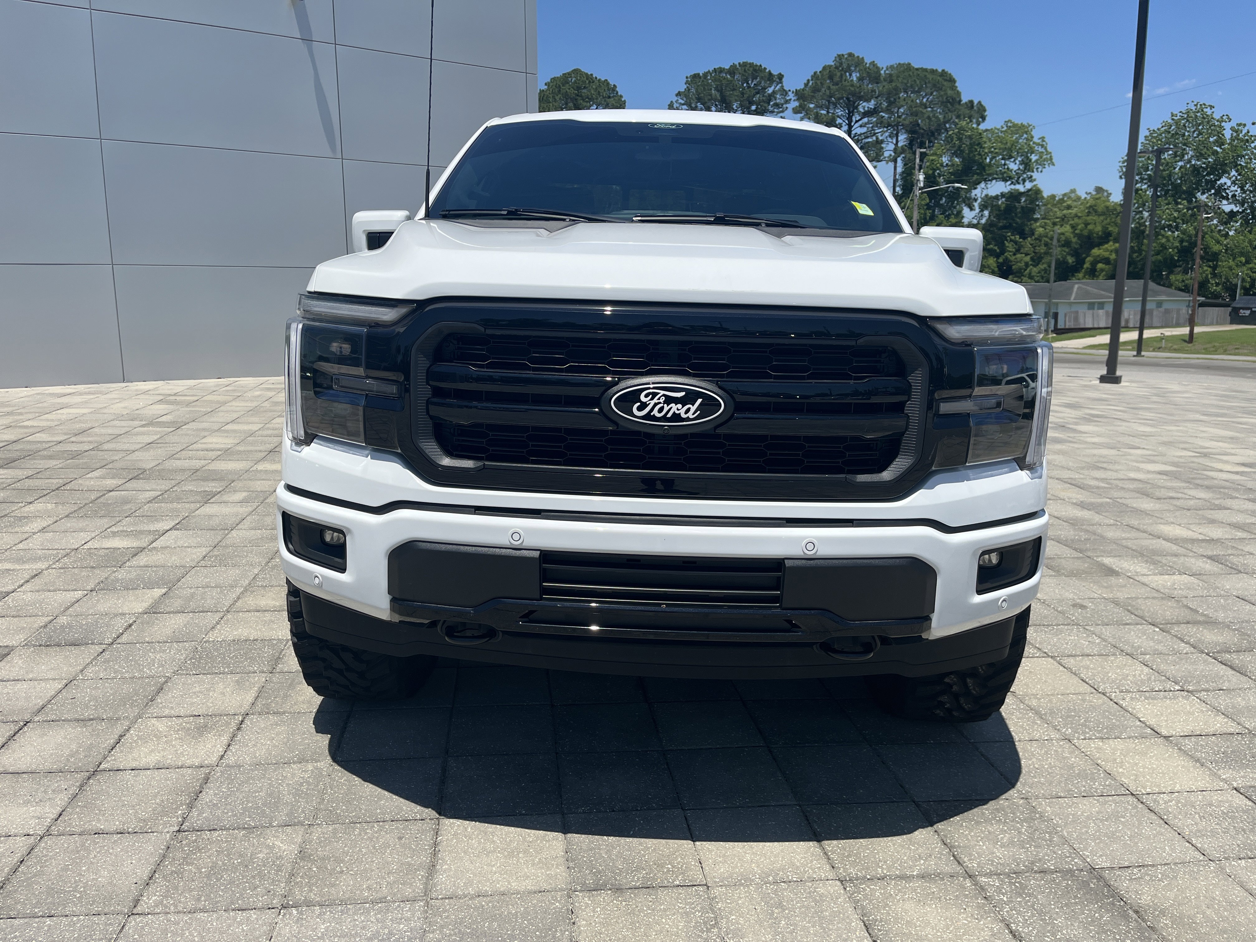 New 2026 Oxford White Ford Lariat® image 9